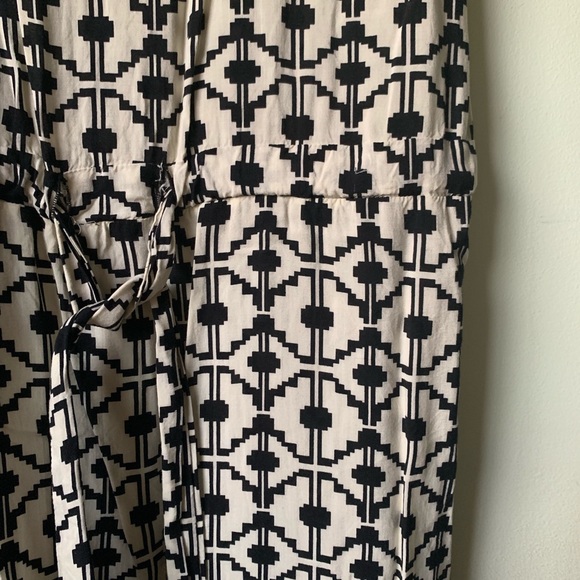 Forever 21 black and white sun dress - Picture 4 of 4